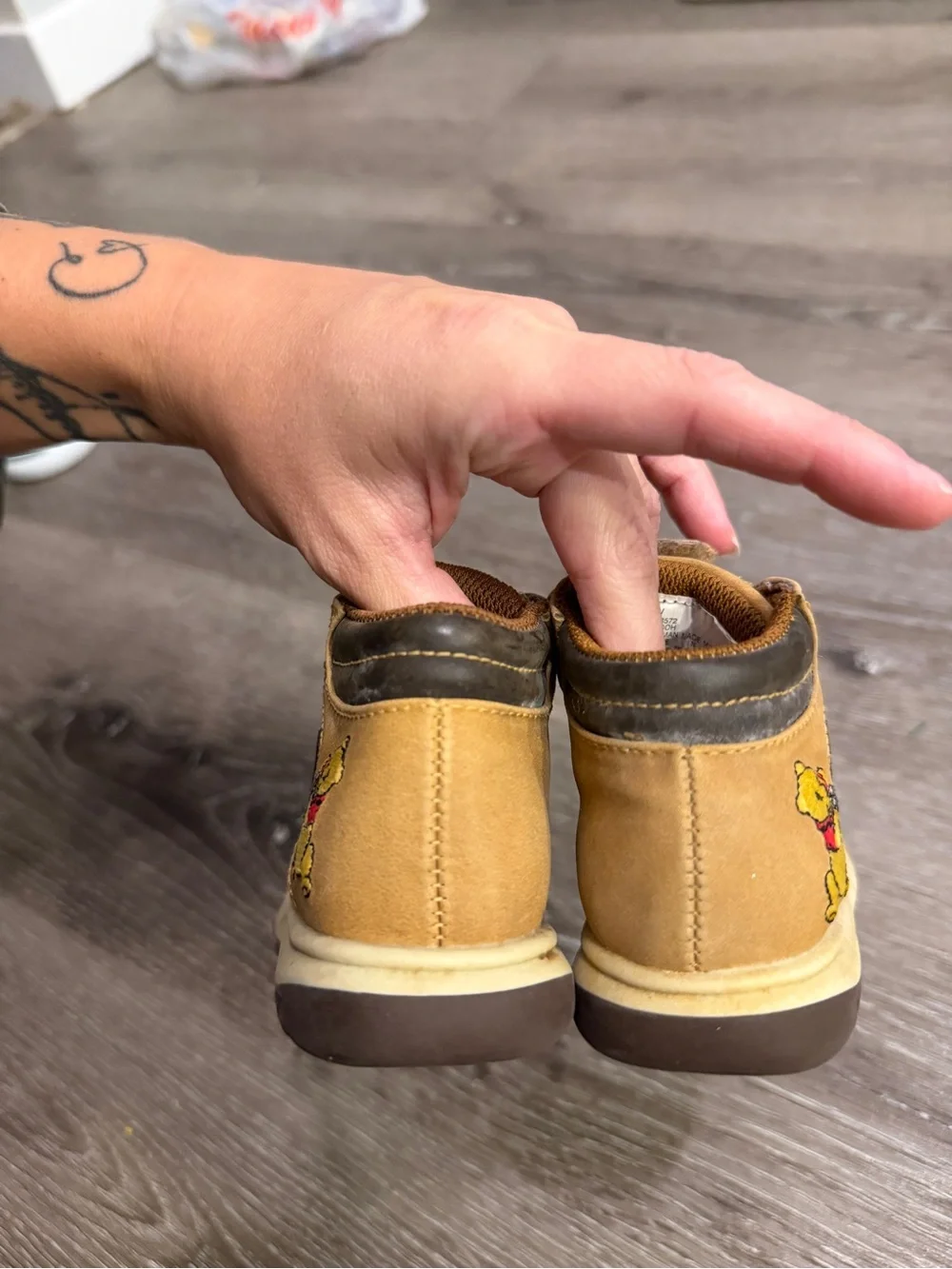 Vintage Y2K 90s Kids' Disney Pooh Bear boots shoes